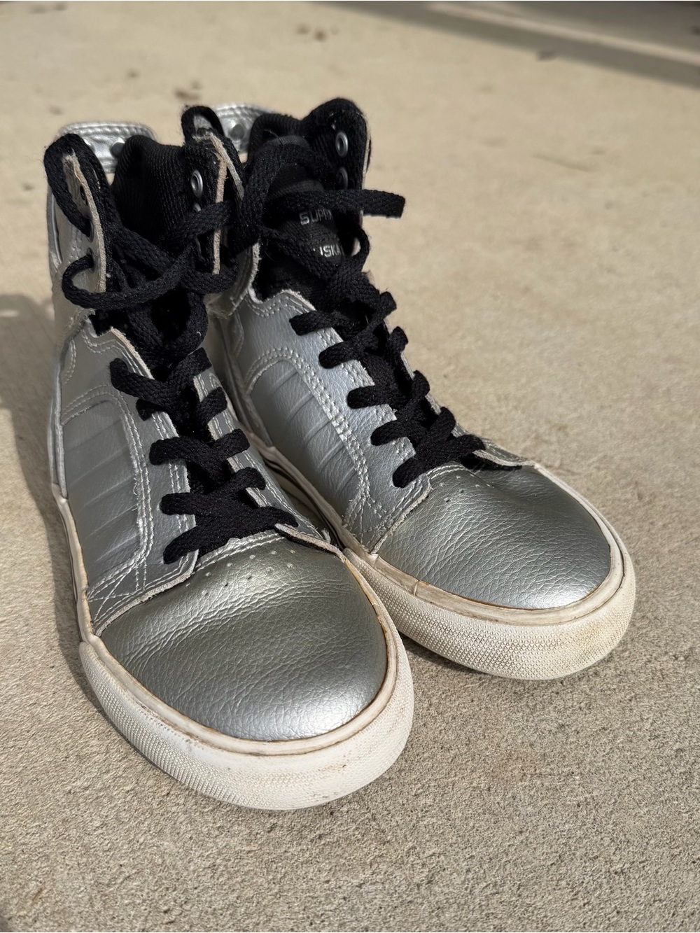 SUPRA Muska 001 Unisex Kids High Top Leather Sneakers Silver/Black US 1